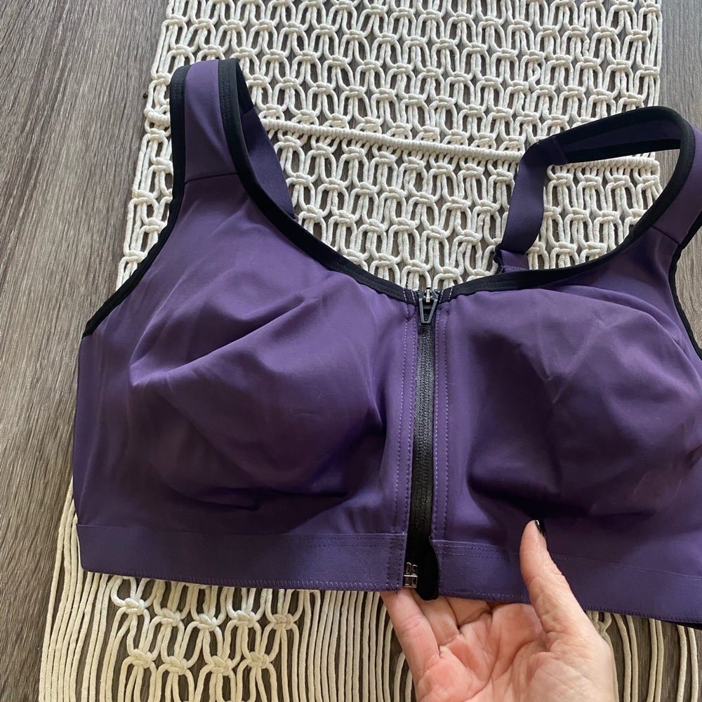 New Vs Knockout Full Support Front Close Sports B… - image 2